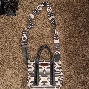 Wrangler Geometric Black and White Crossbody Bag